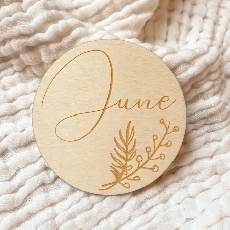 Carte prénom bébé en bois – Annonce naissance et décoration chambre enfant