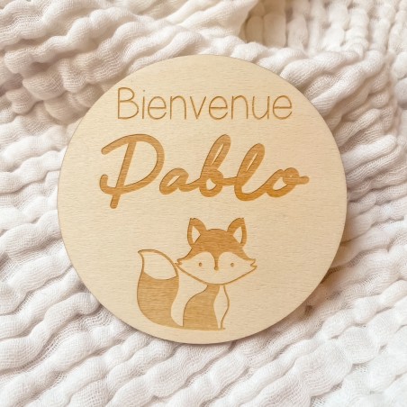 Carte prénom bébé en bois – Annonce naissance et décoration chambre enfant