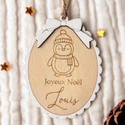 Boule Médaillon Pingouin – Premier Noël personnalisé 🎁