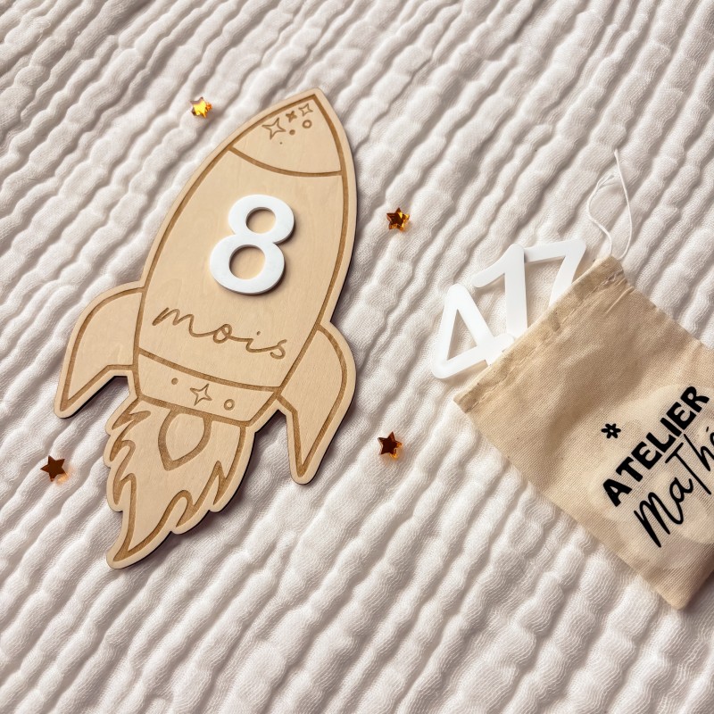 Carte étape fusée bébé – 12 mois – chiffres interchangeables 🚀