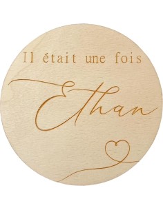 Carte prénom bébé en bois – Annonce naissance et décoration chambre enfant