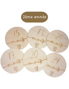 Cartes étapes bébé deuxième année 13 à 24 mois en bois modèle cœur