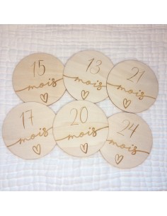 Cartes étapes bébé deuxième année 13 à 24 mois en bois modèle cœur 2