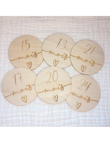 Cartes étapes bébé deuxième année 13 à 24 mois en bois modèle cœur