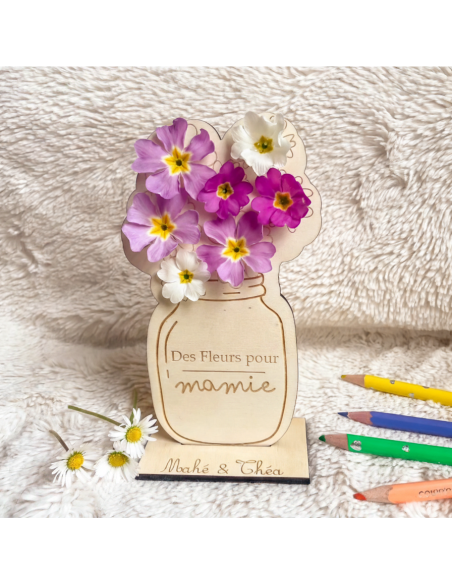 Carte support bouquet fleurs Mamie personnalisée – Cadeau enfant fête des grands-mères