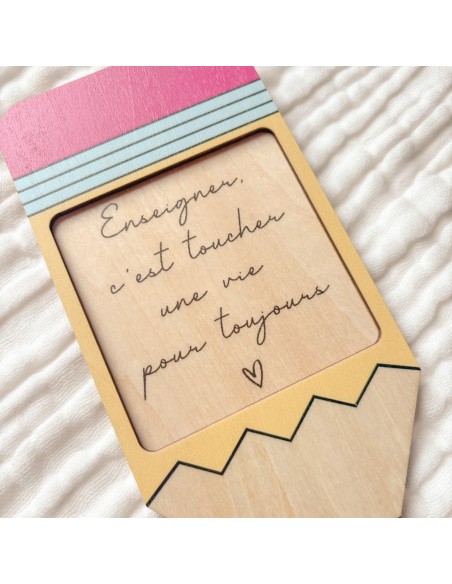 Support Post-it Crayon Bois – Cadeau Fin d'Année Maîtresse